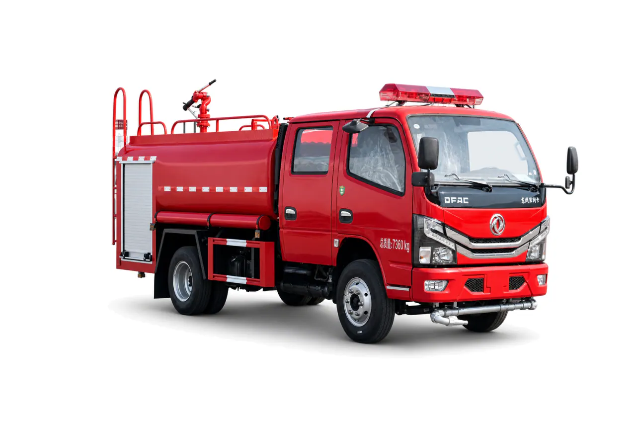 Water Tanker Fire Truck — Front left view