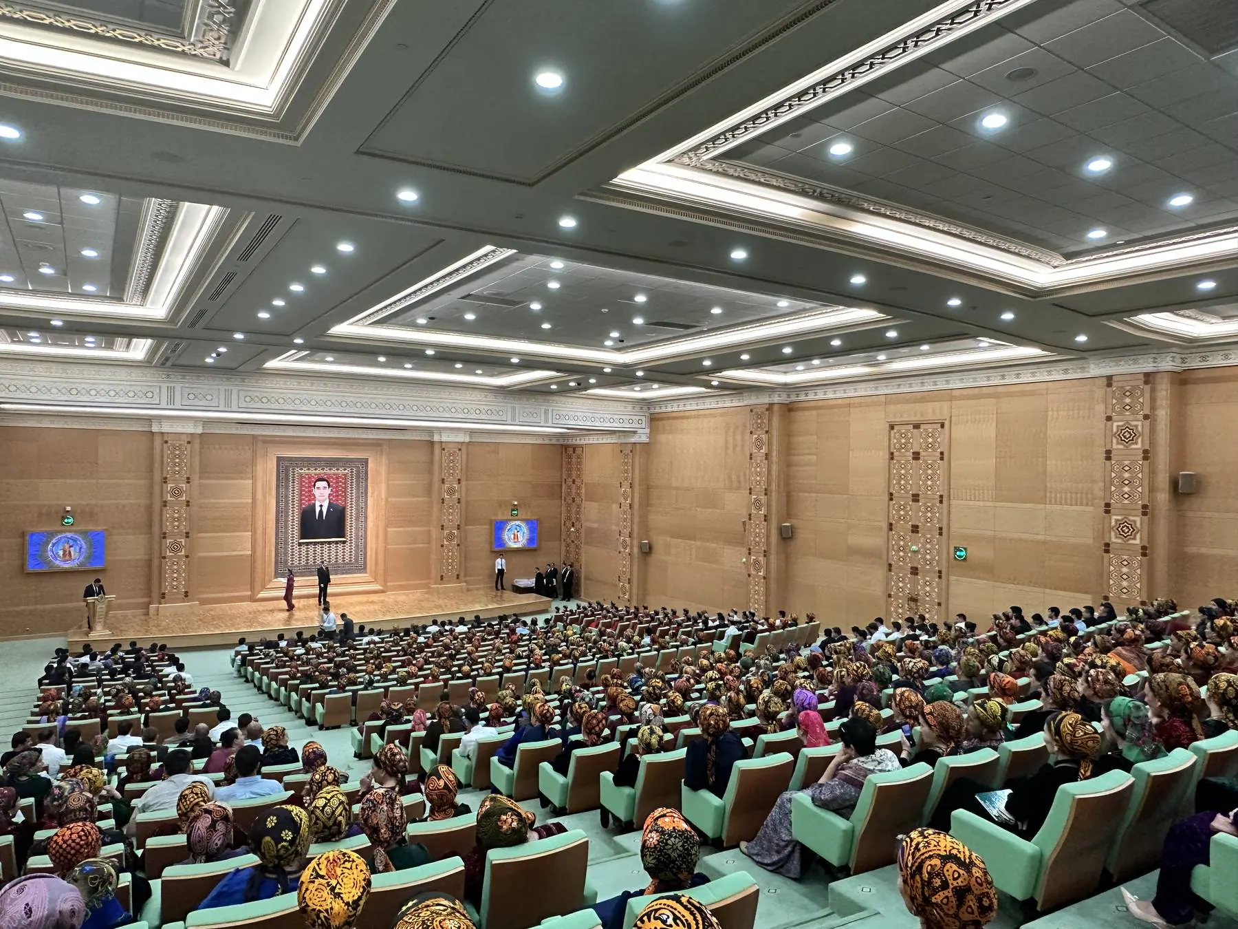 Turkmenistan market event supports regional special vehicle communication