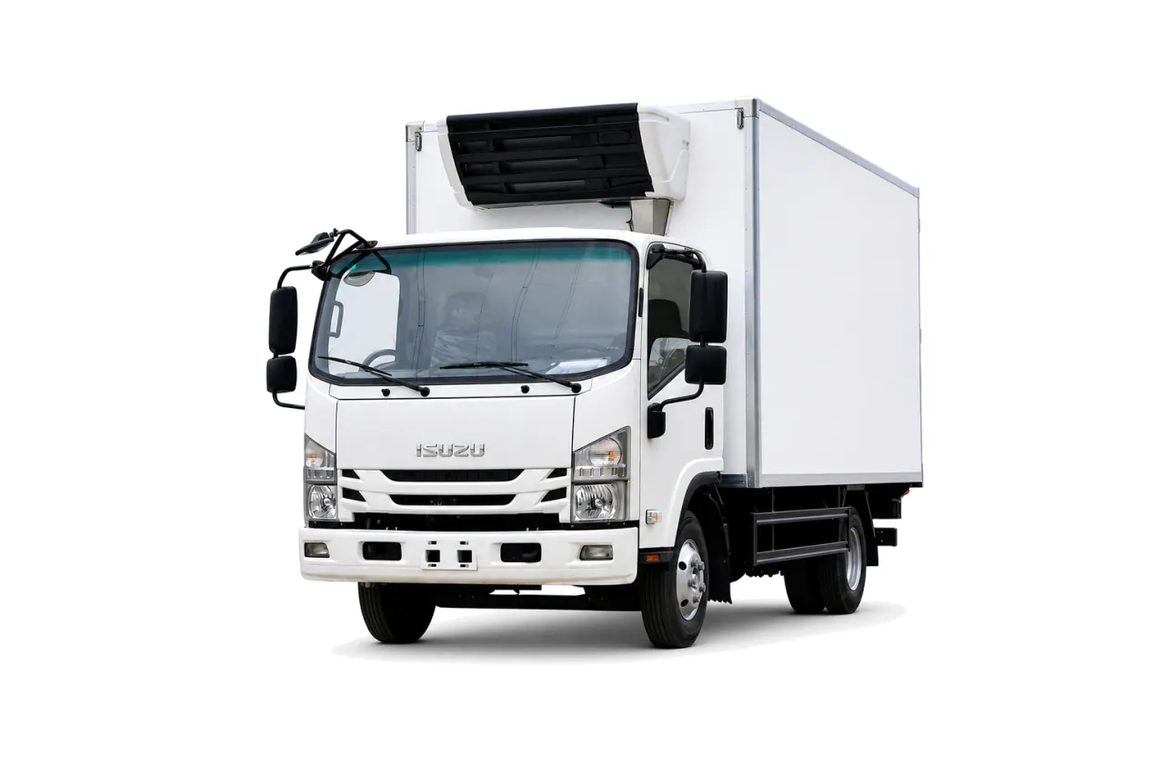 Light-Duty Refrigerated Truck — Front left view